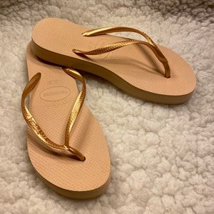 Brand New Never Worn Havaianas Platform Sandals